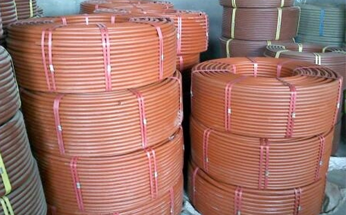 提升工程安全：聚乙烯(RPE)阻燃阿克陶穿线管在现代建筑中的应用